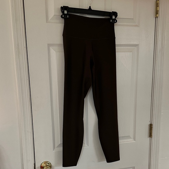 ALO High-Waisted Airlift 7/8 Leggings - Picture 1 of 4